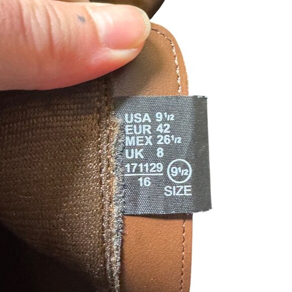 Christian SirJano Brown Suede Ankle Boots Size 9.5 Heel Side Zip Closure - Picture 8 of 10